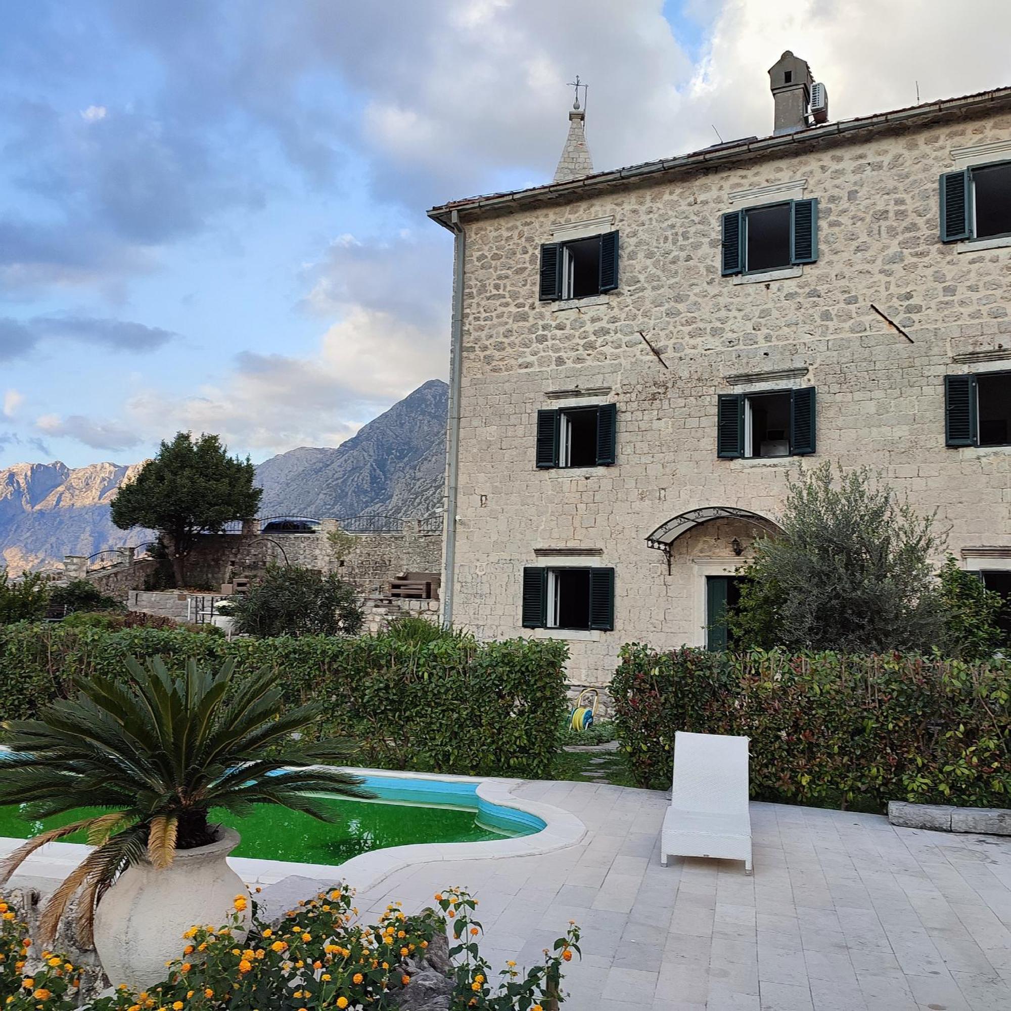 Villa Kamena Котор Екстериор снимка